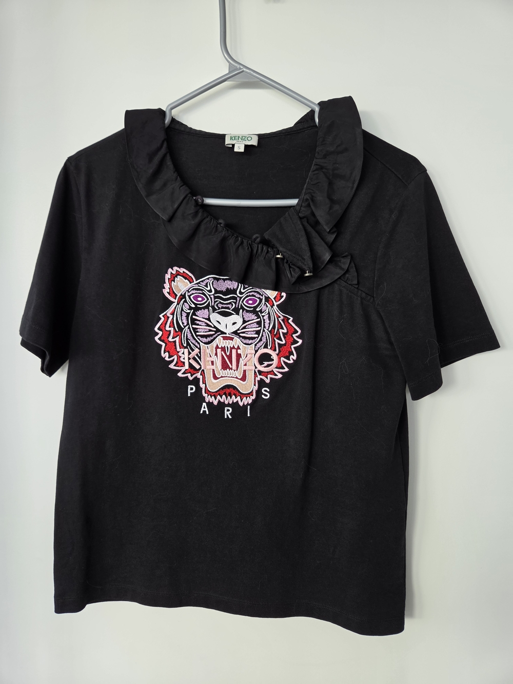 Kenzo Black Short-Sleeve Tee with Embroided Tiger and Ruffle Collar